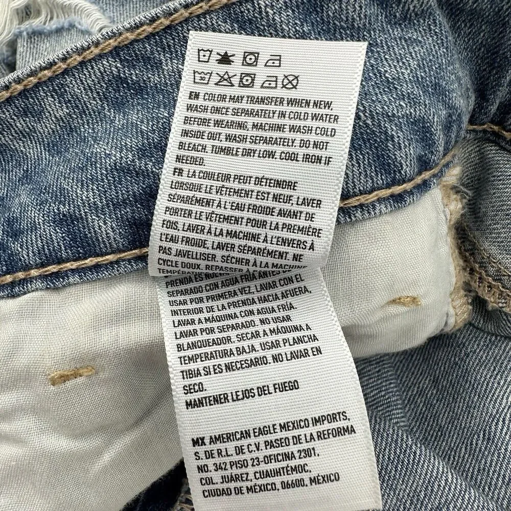 American Eagle Tomgirl Jeans Size 4‎ Women Classic Vintage Destroy Button Fly